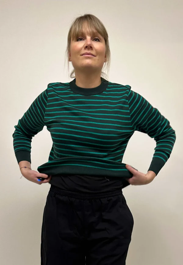 GROBUND Marie strik bluse - den i mørkegrøn med striber