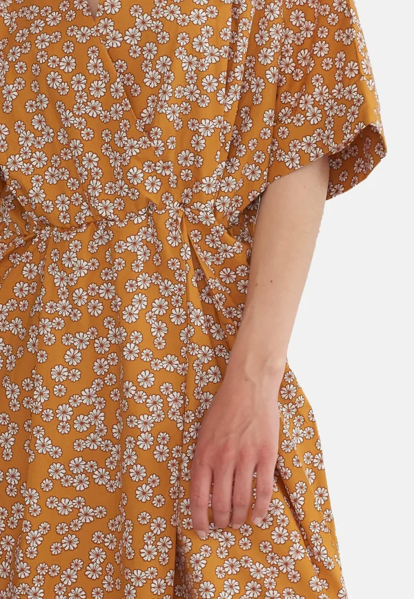GROBUND Mejse kjolen - den med kimono-snit i gurkemeje